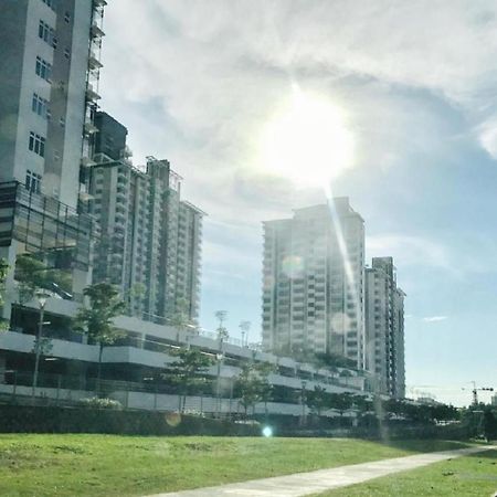 Putrajaya Dwiputra 6 Plus 1 Pax Blissful Fully Air-Con Suite Zewnętrze zdjęcie