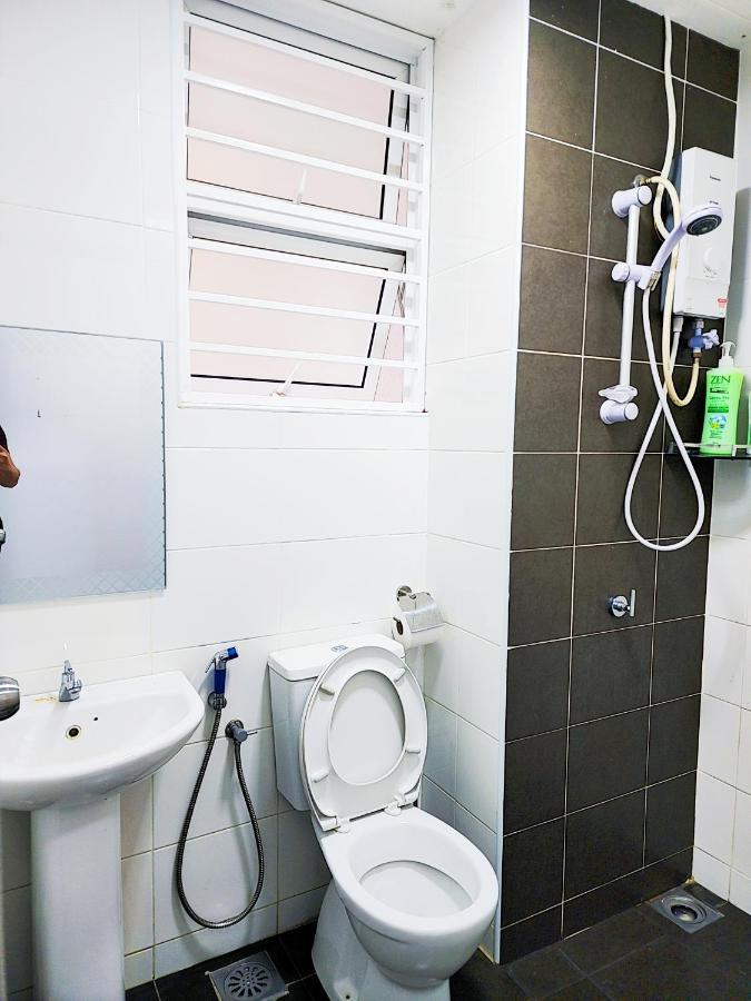 Putrajaya Dwiputra 6 Plus 1 Pax Blissful Fully Air-Con Suite Zewnętrze zdjęcie