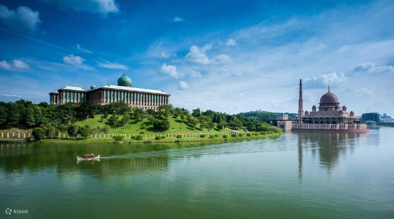 Putrajaya Dwiputra 6 Plus 1 Pax Blissful Fully Air-Con Suite Zewnętrze zdjęcie